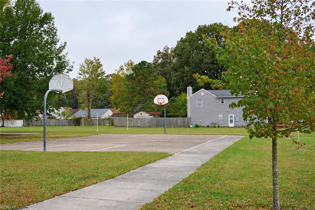 1824 Kathleen CT
