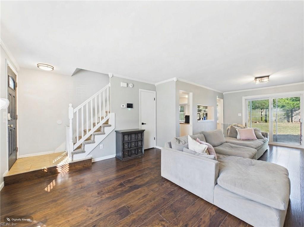 1824 Kathleen CT