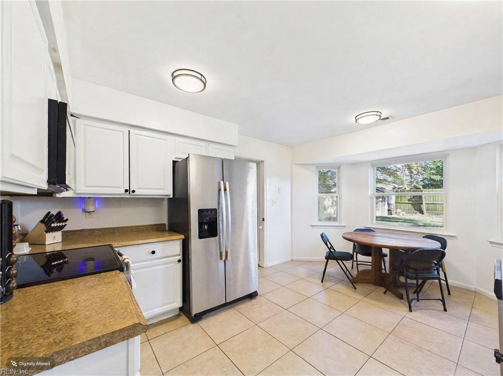 1824 Kathleen CT