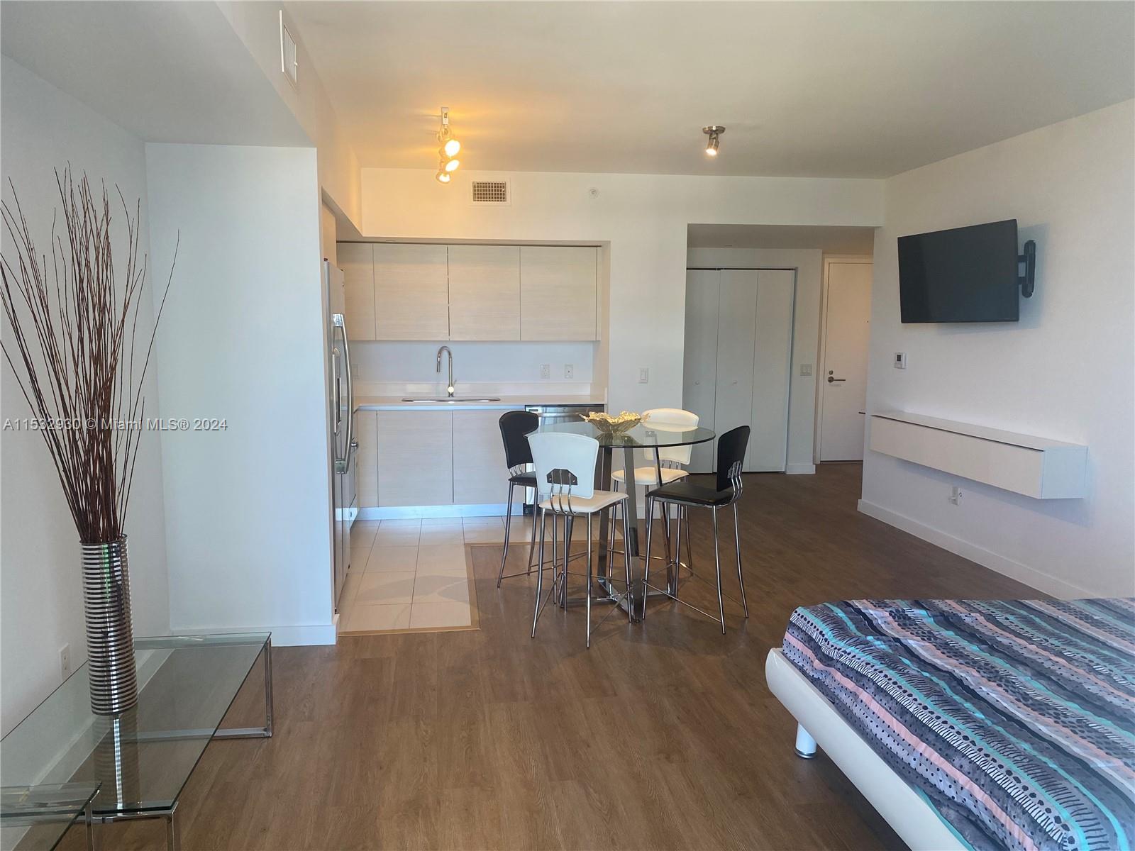 4250 Biscayne Blvd # 1006