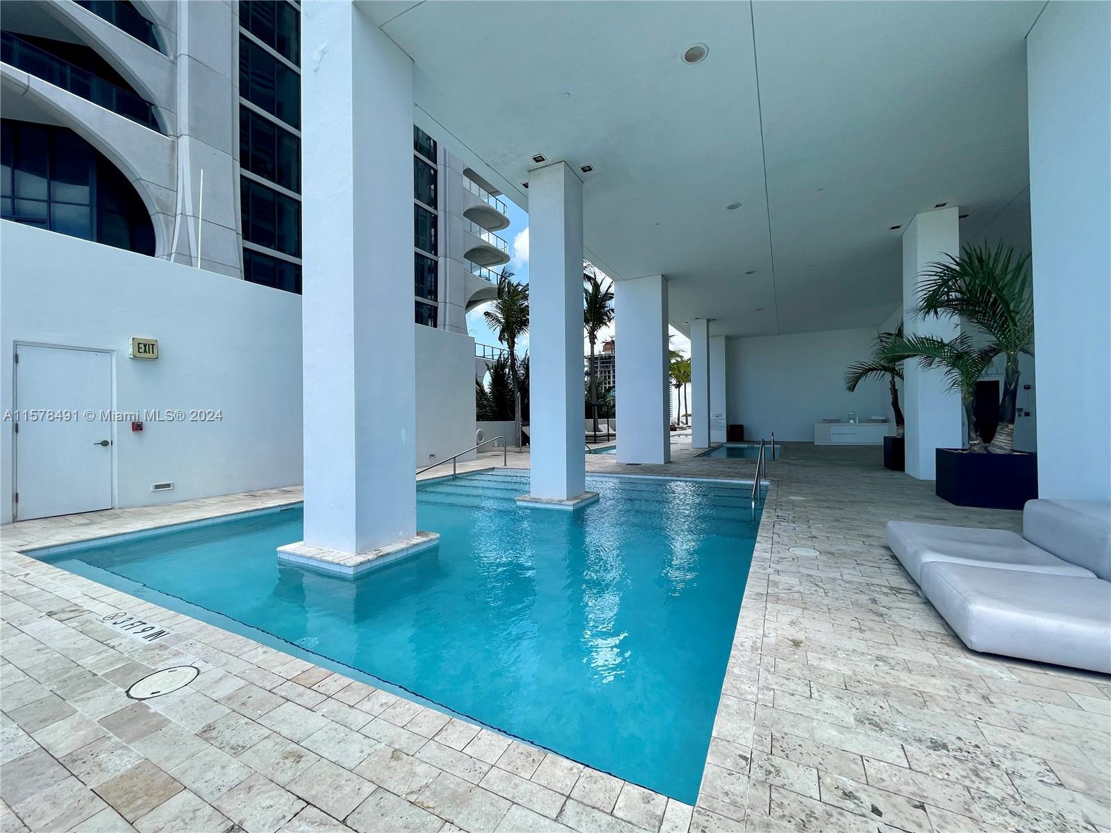 1040 Biscayne Blvd # 3305