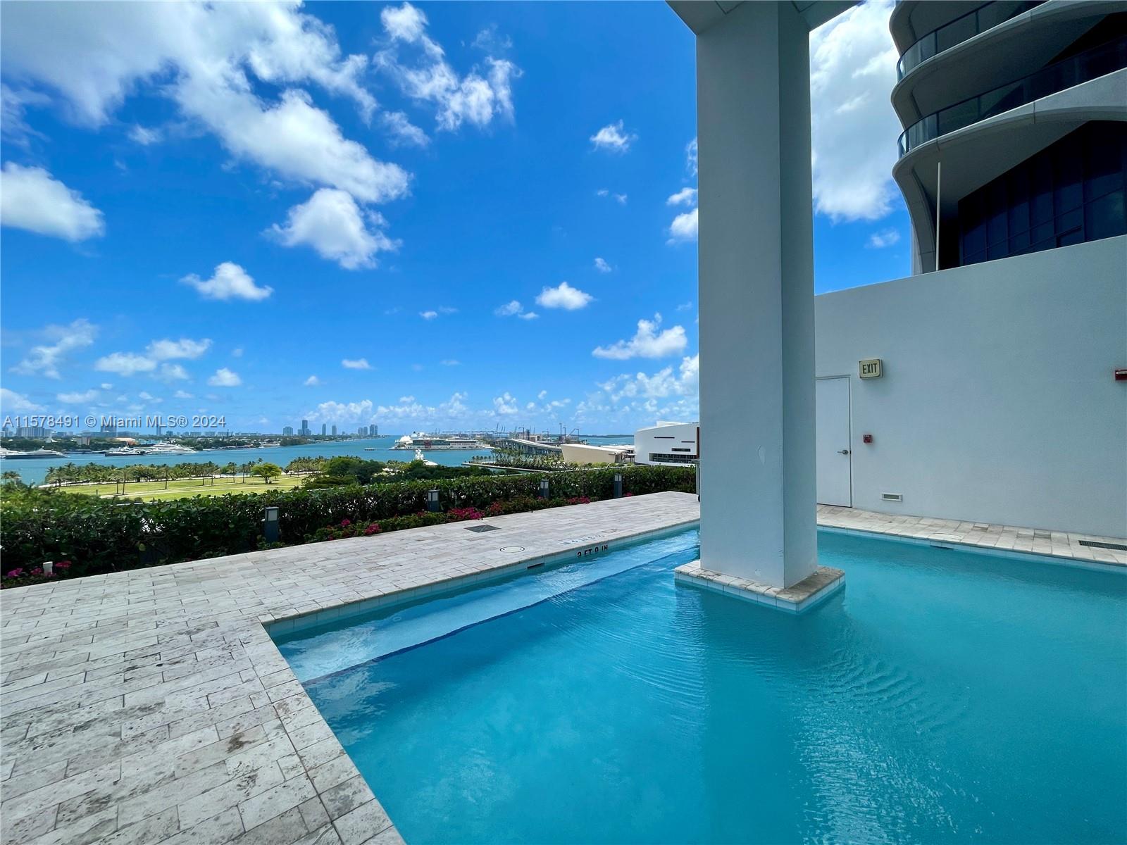 1040 Biscayne Blvd # 3305