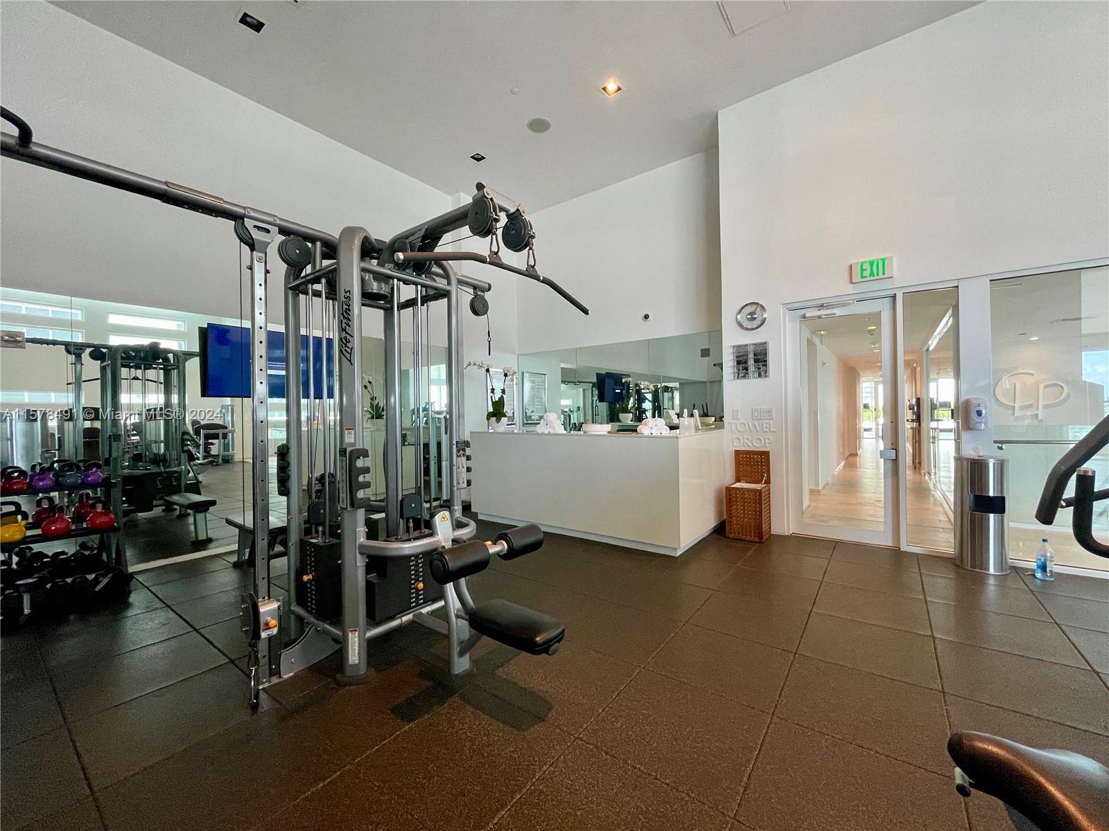 1040 Biscayne Blvd # 3305
