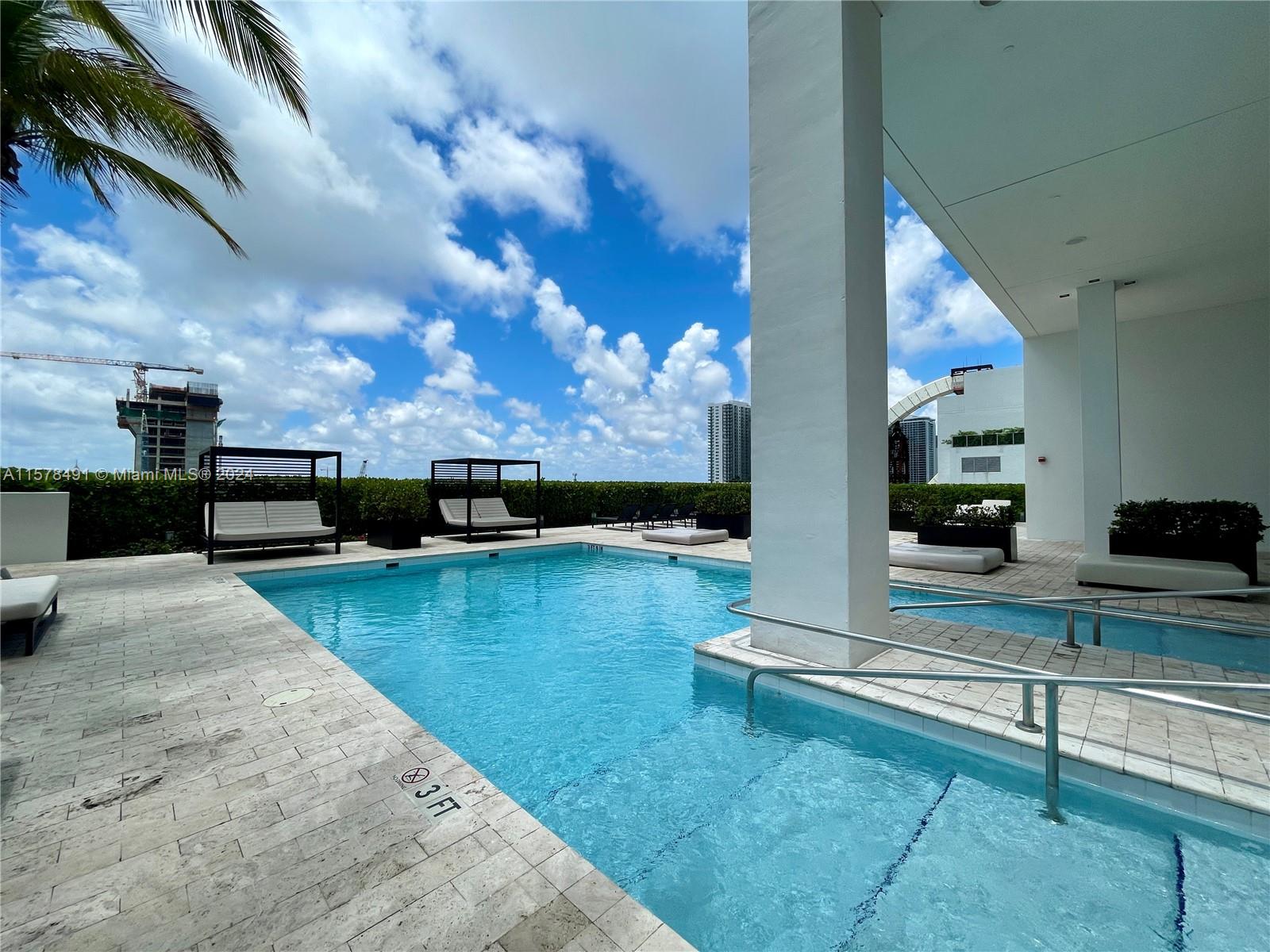 1040 Biscayne Blvd # 3305
