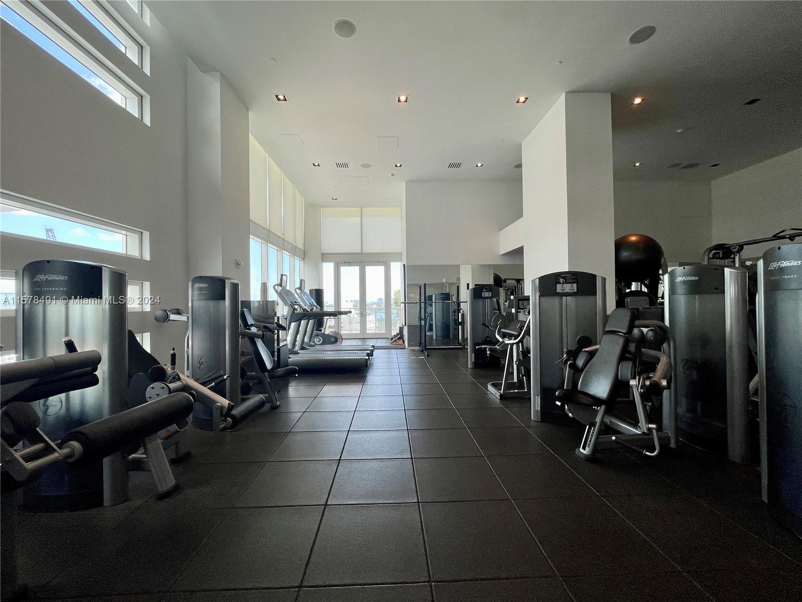 1040 Biscayne Blvd # 3305