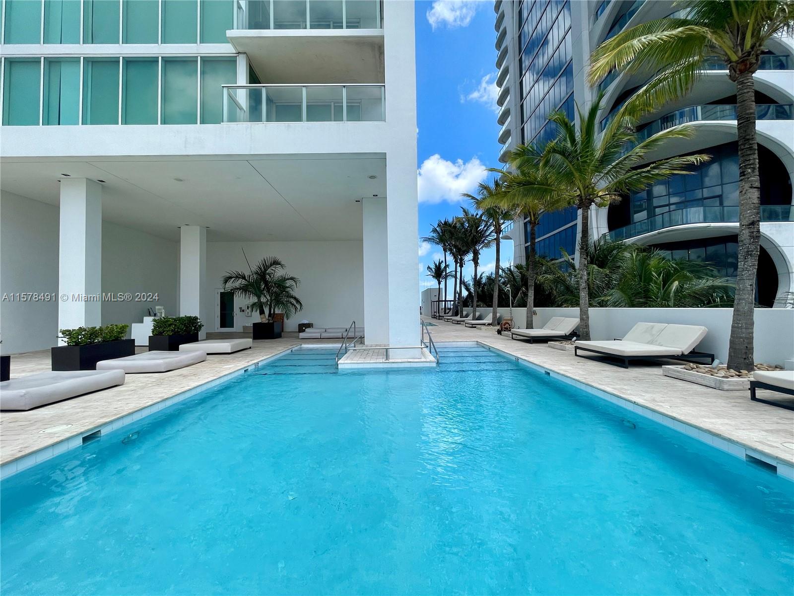 1040 Biscayne Blvd # 3305