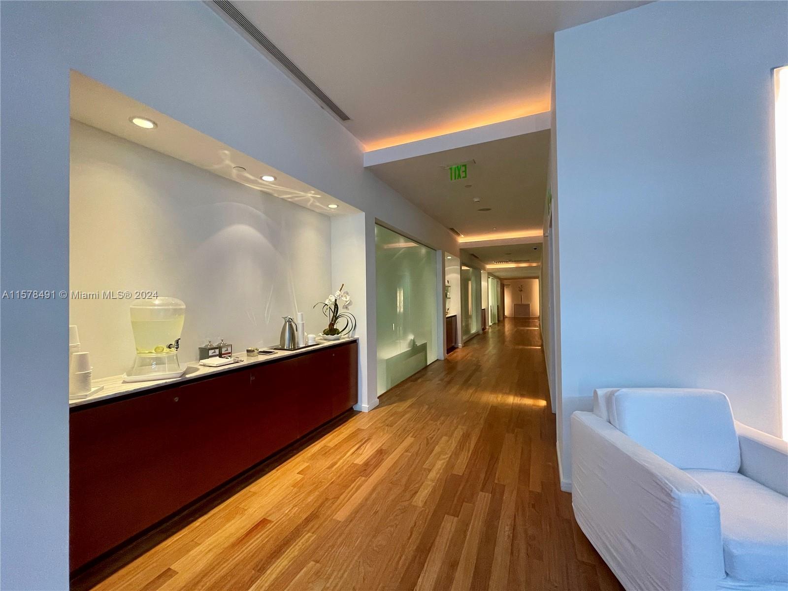 1040 Biscayne Blvd # 3305