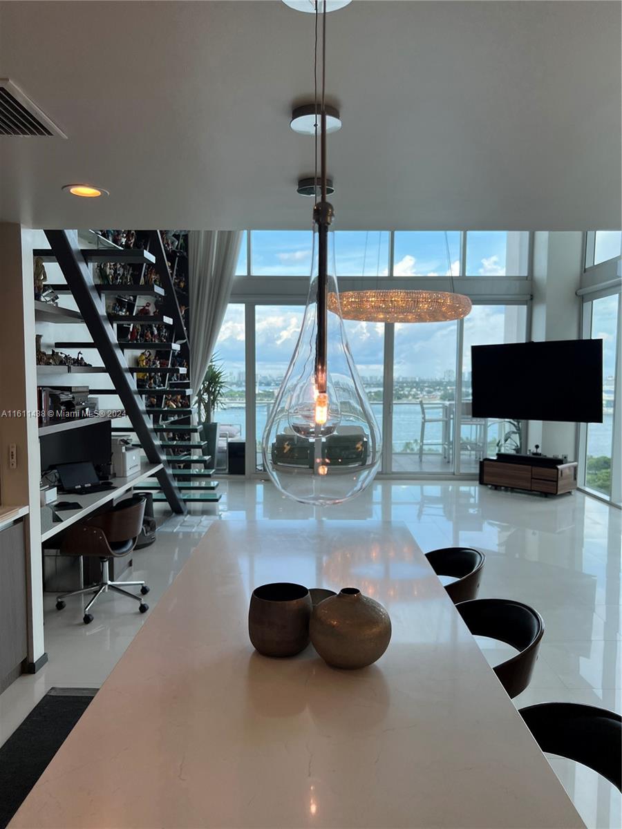 1040 BISCAYNE BLVD # 1701