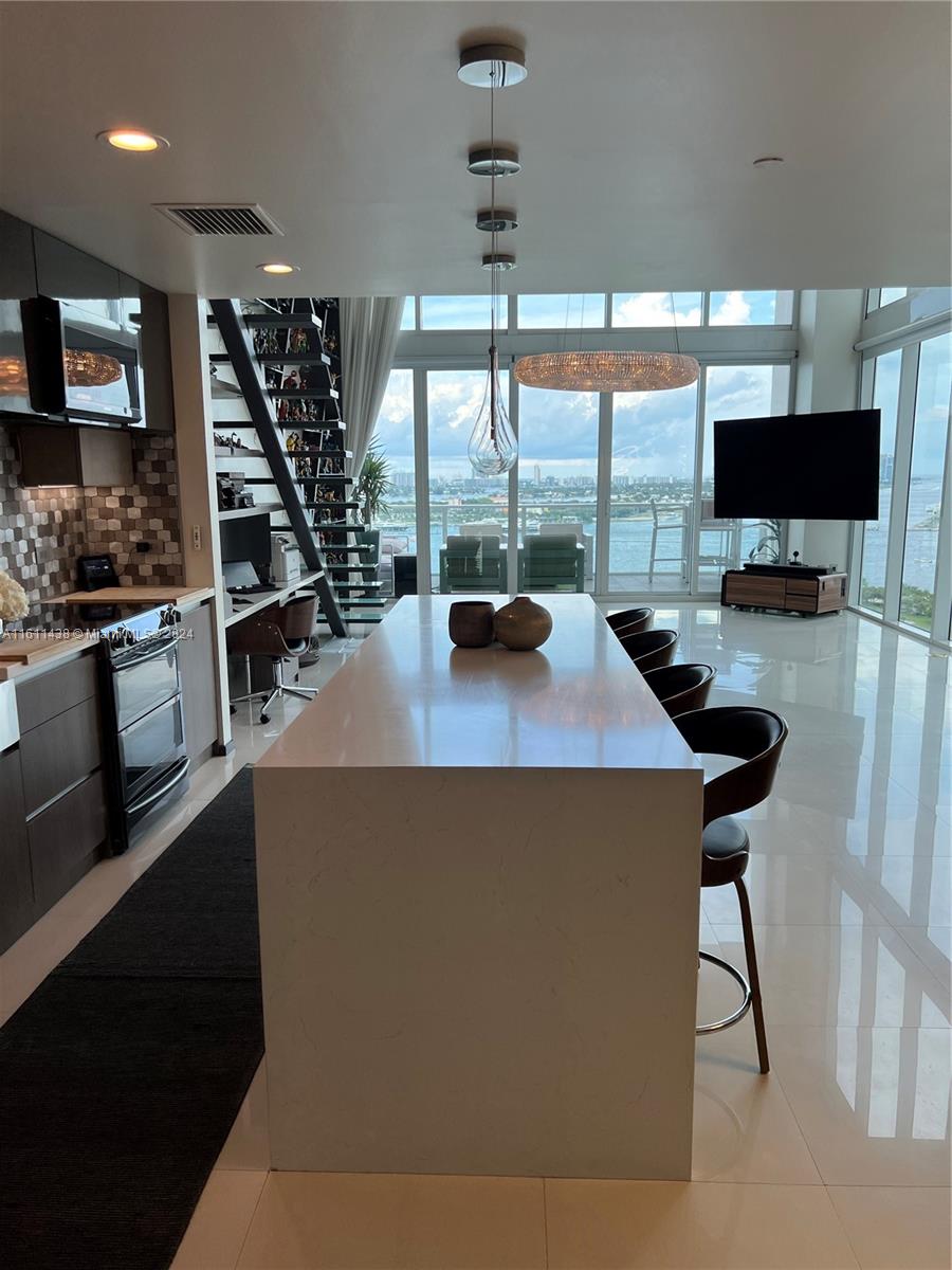 1040 BISCAYNE BLVD # 1701