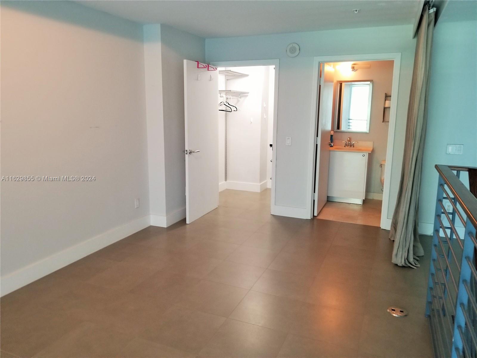 60 SW 13 ST # 3206