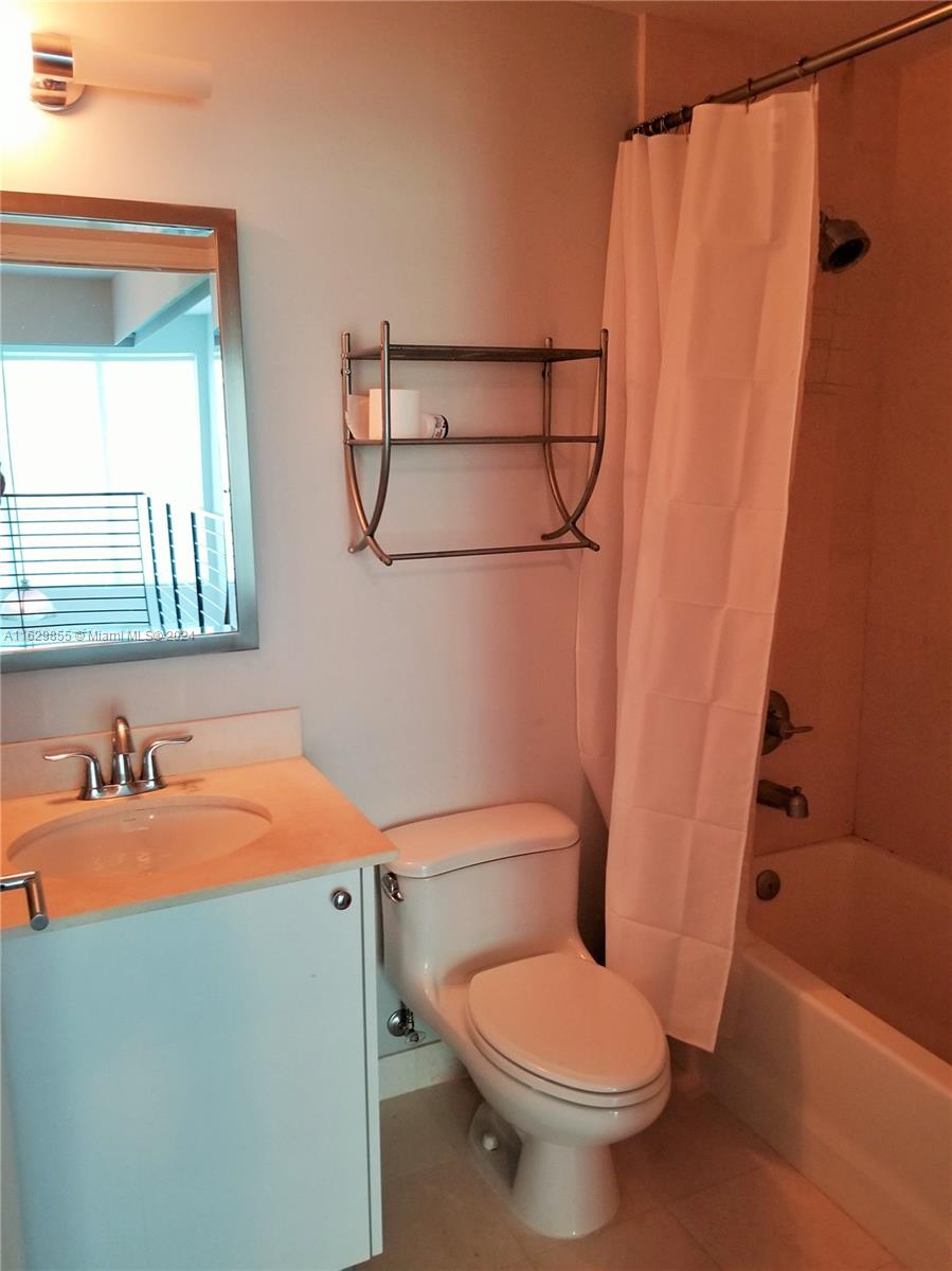 60 SW 13 ST # 3206