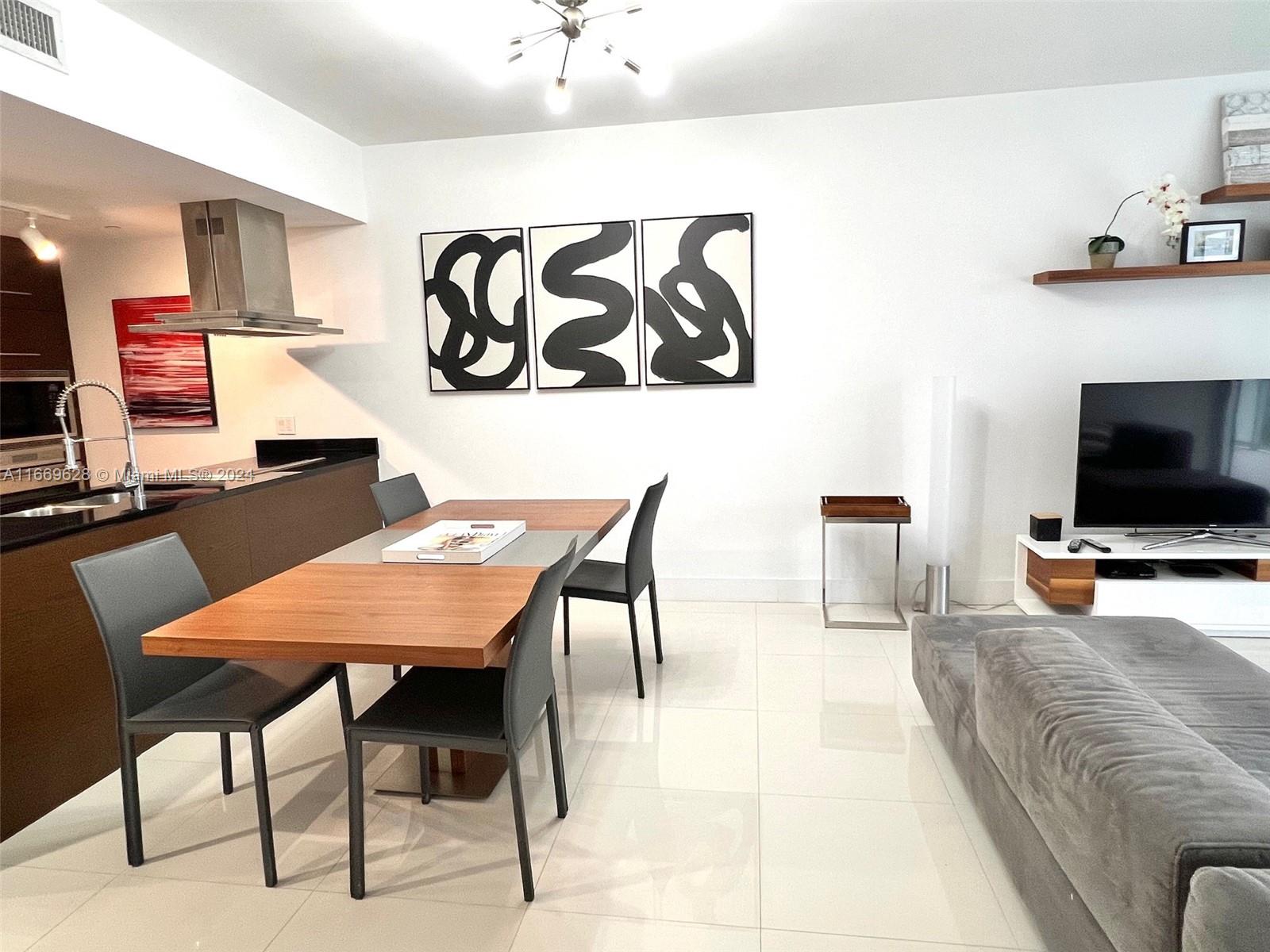 495 Brickell Ave # 1107
