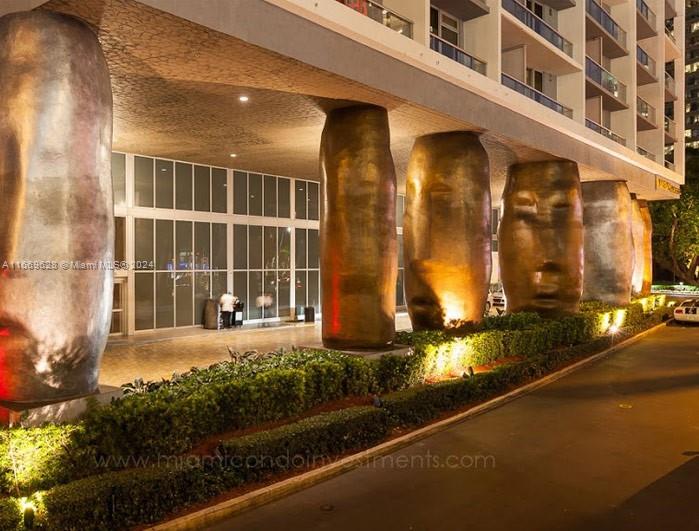 495 Brickell Ave # 1107