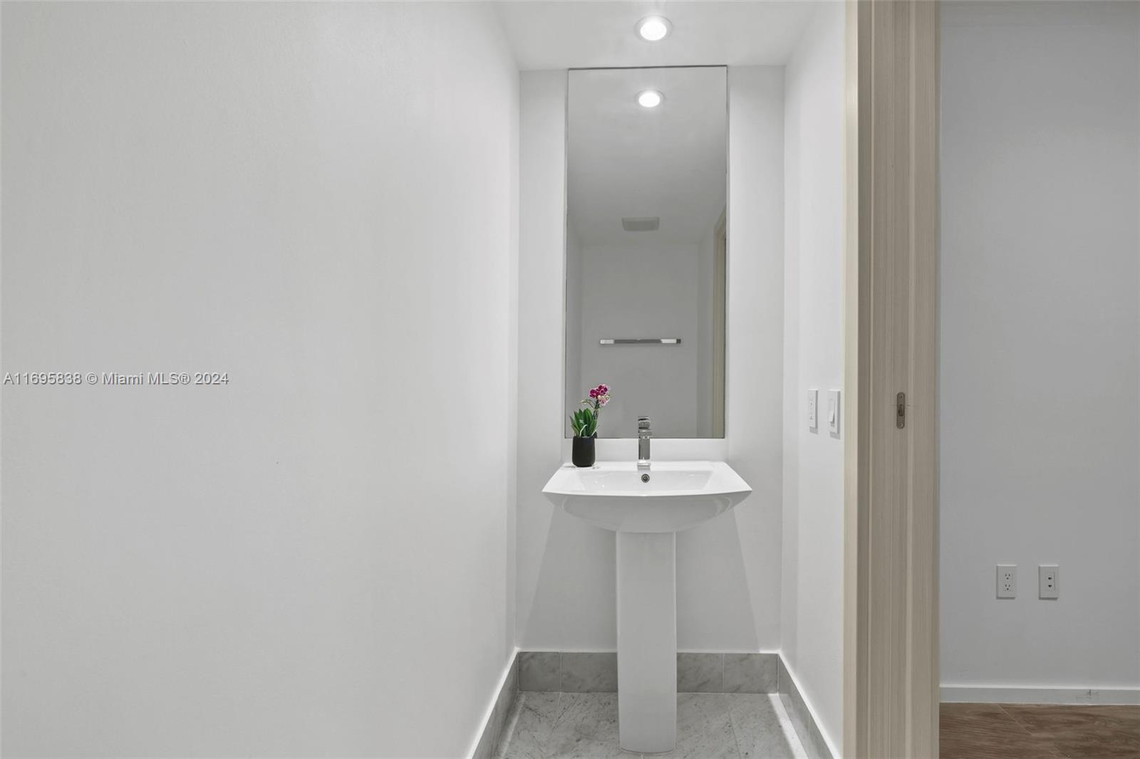 801 S Miami Ave Unit: 4002