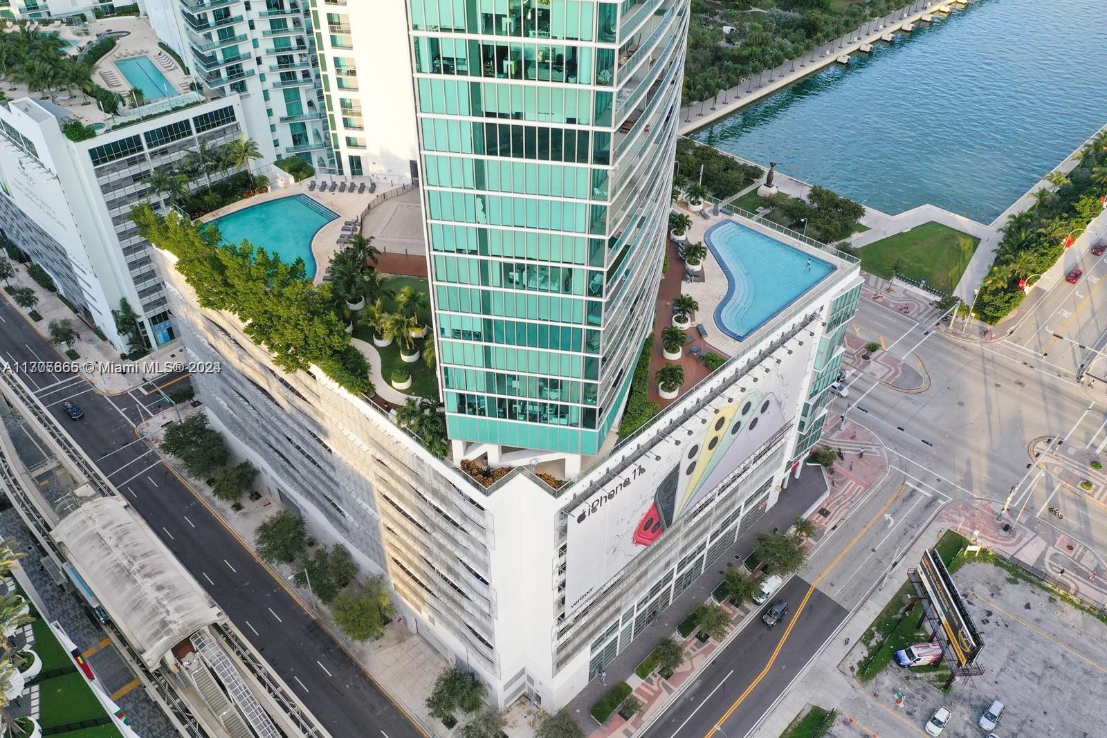 888 Biscayne Blvd # 4007