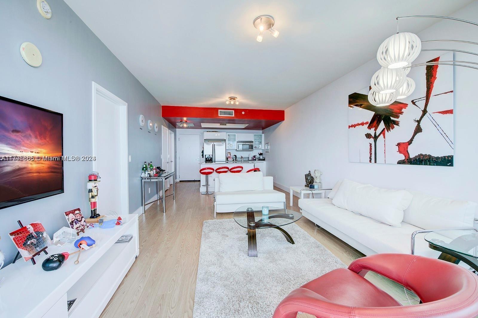 888 Biscayne Blvd # 4007