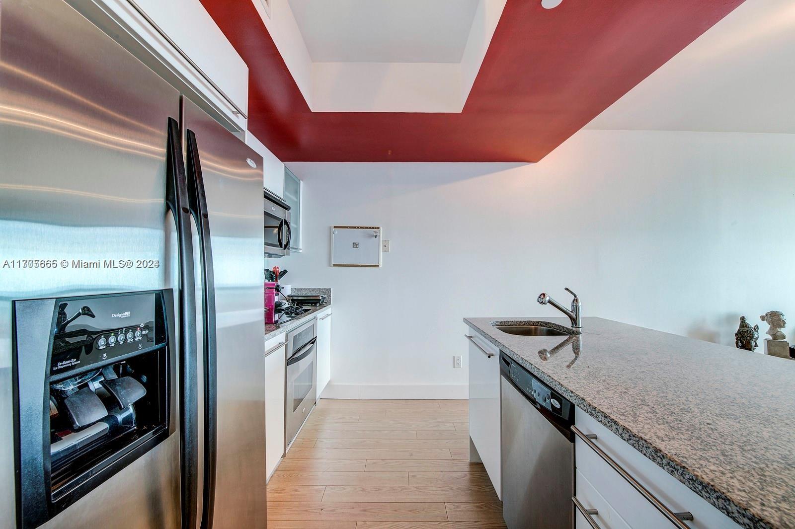 888 Biscayne Blvd # 4007