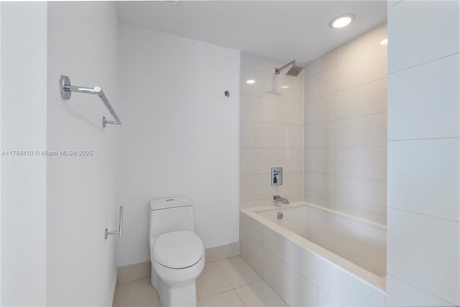 1300 S Miami Ave Unit: 3210