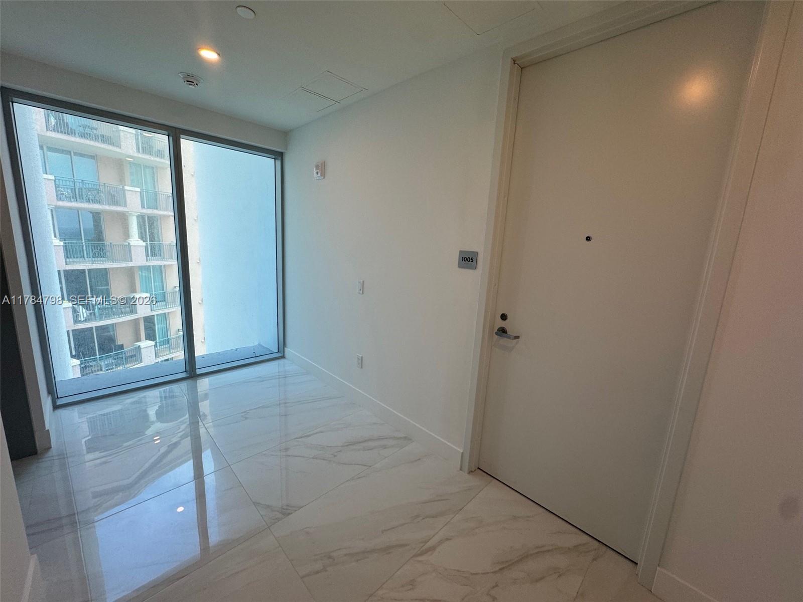 17550 Collins Ave # 1005
