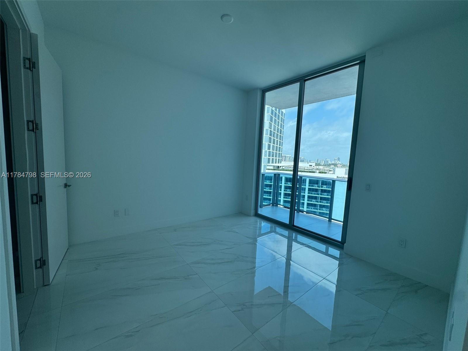 17550 Collins Ave # 1005