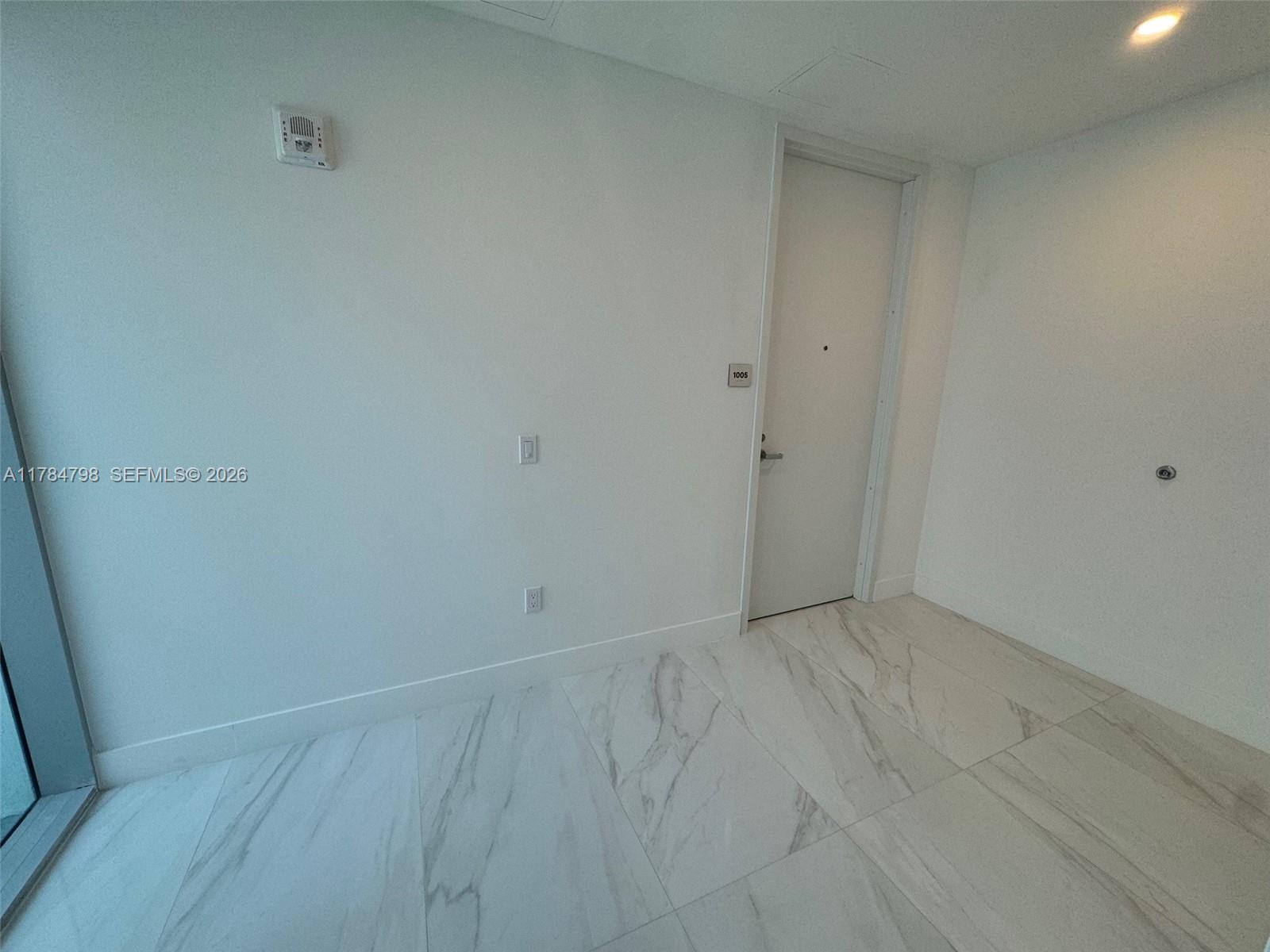 17550 Collins Ave # 1005