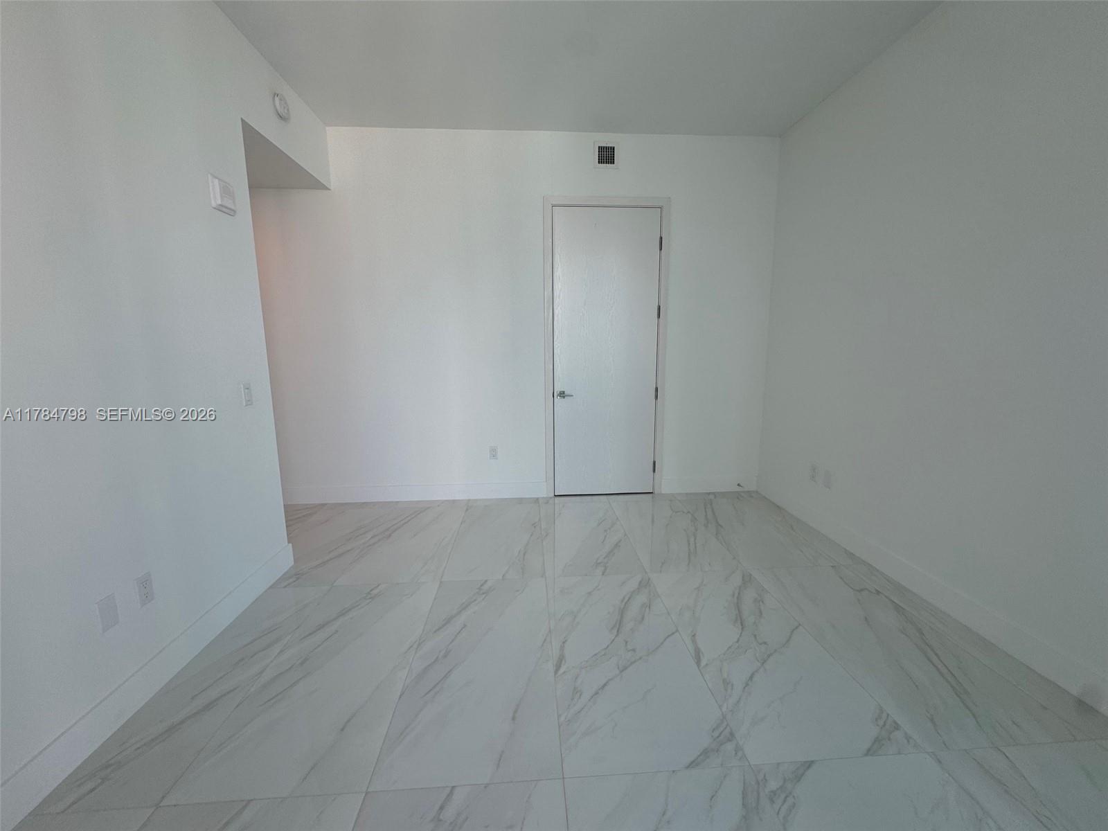 17550 Collins Ave # 1005
