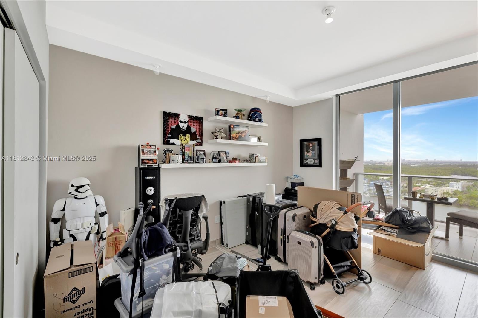 17111 Biscayne Blvd # 2308