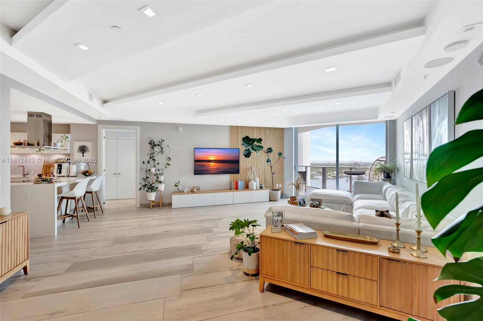 17111 Biscayne Blvd # 2308