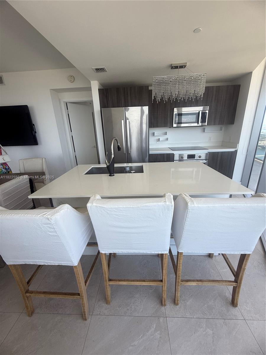 488 NE 18th St # 4200