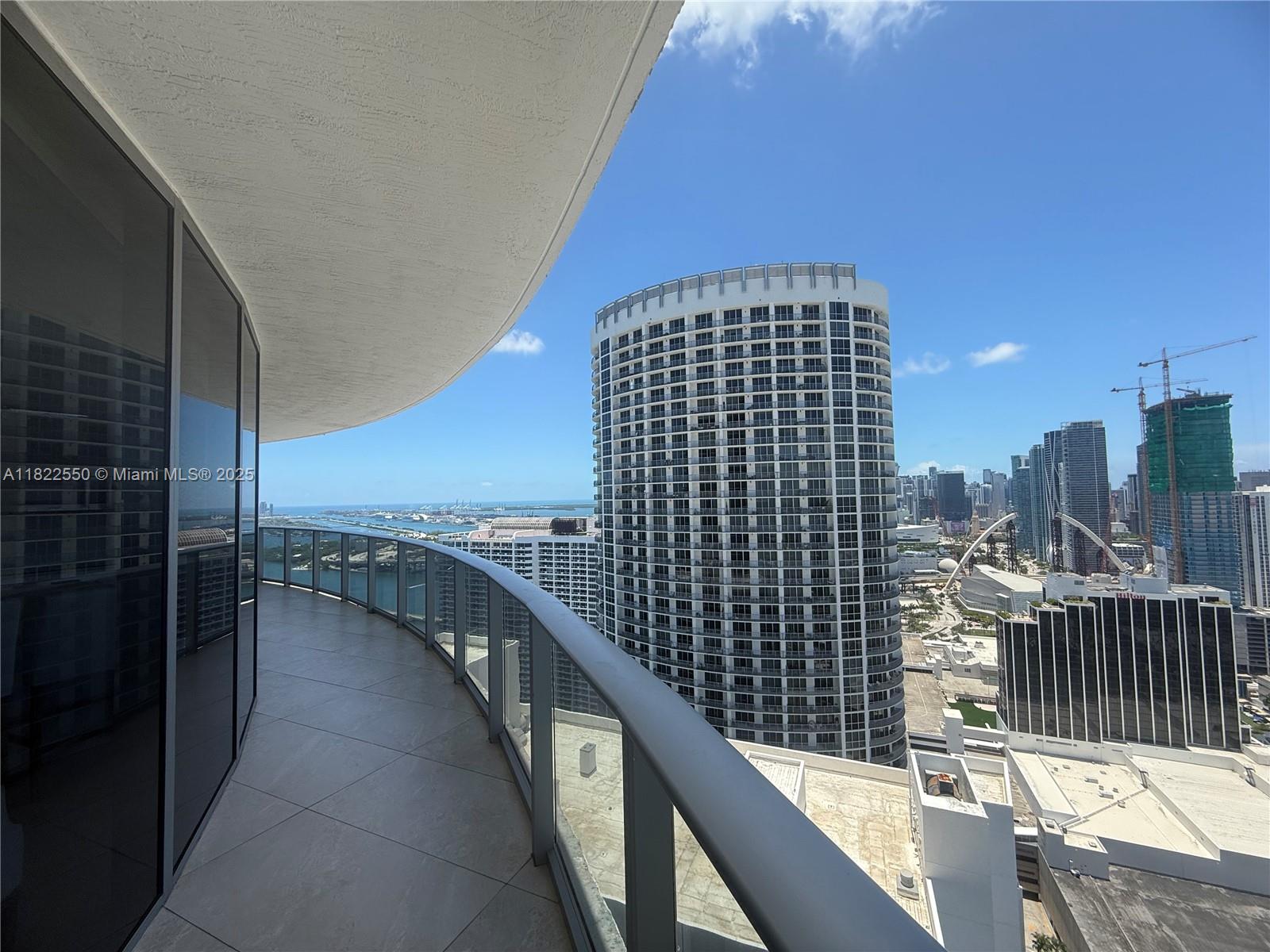 488 NE 18th St # 4200