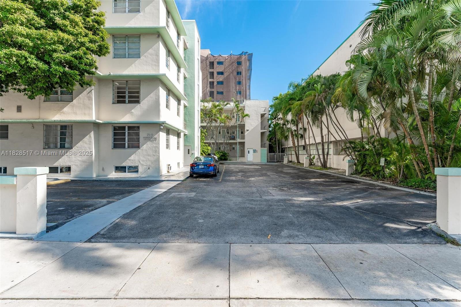 1751 Washington Ave # 3G