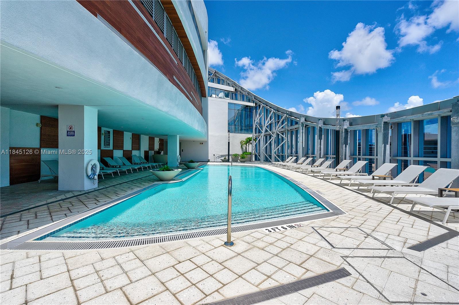 851 NE 1st Ave # 3007