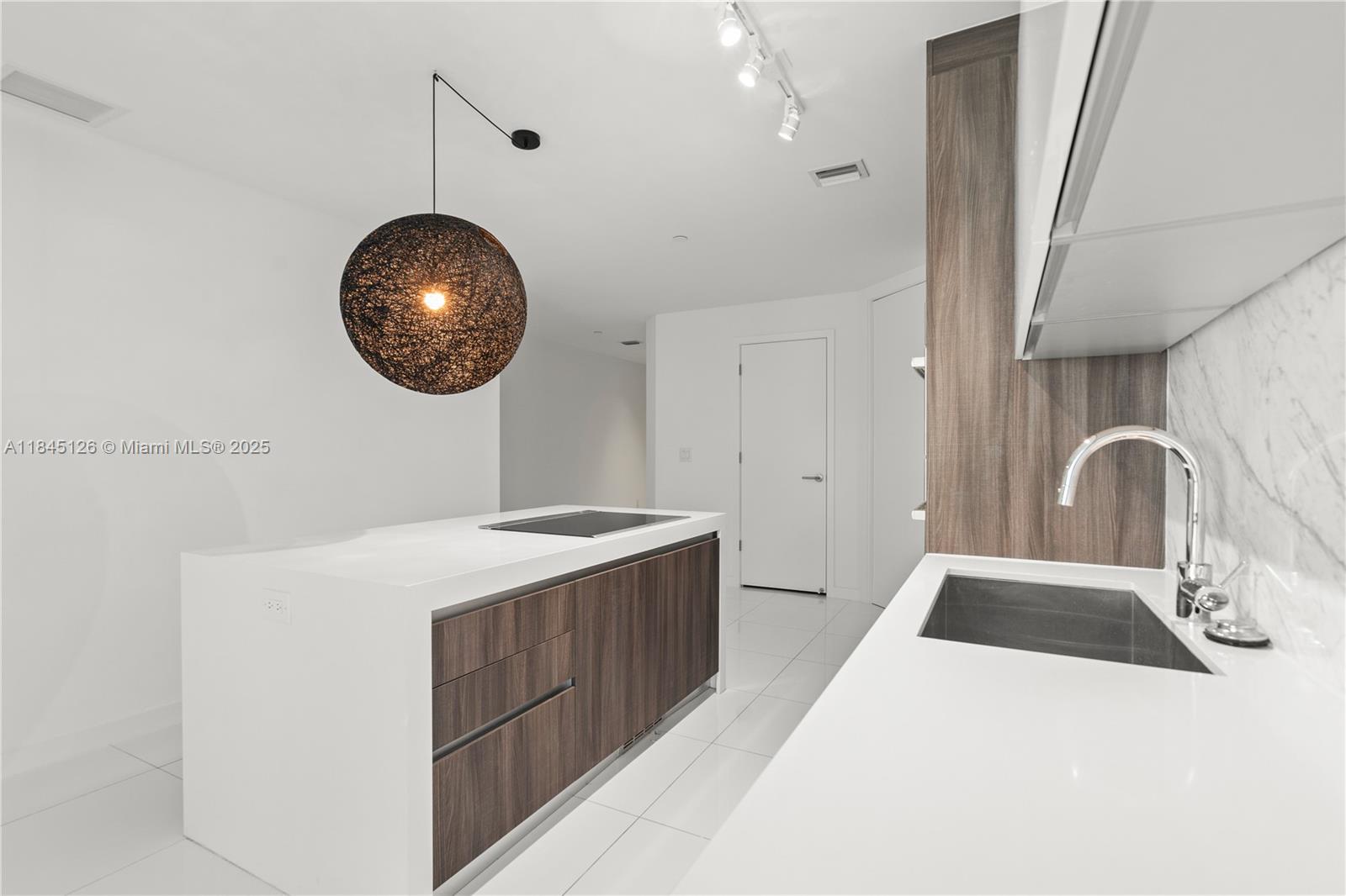 851 NE 1st Ave # 3007