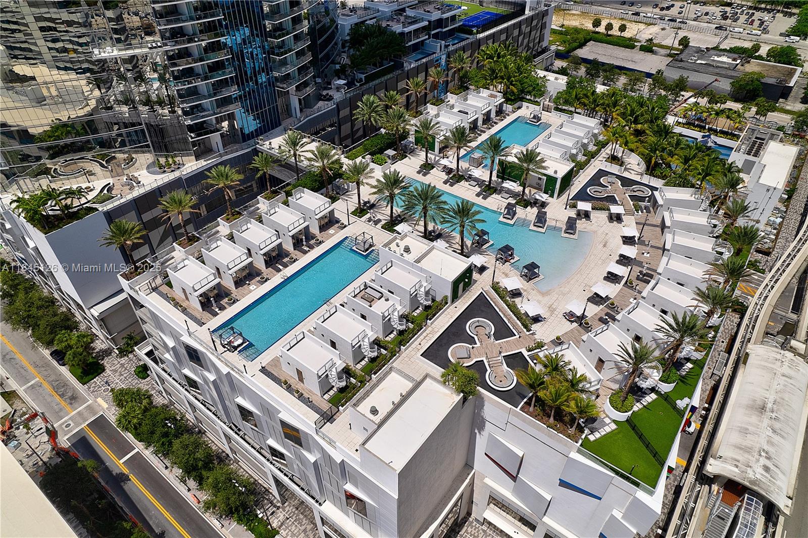 851 NE 1st Ave # 3007