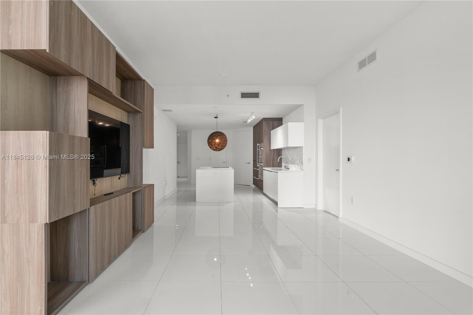 851 NE 1st Ave # 3007