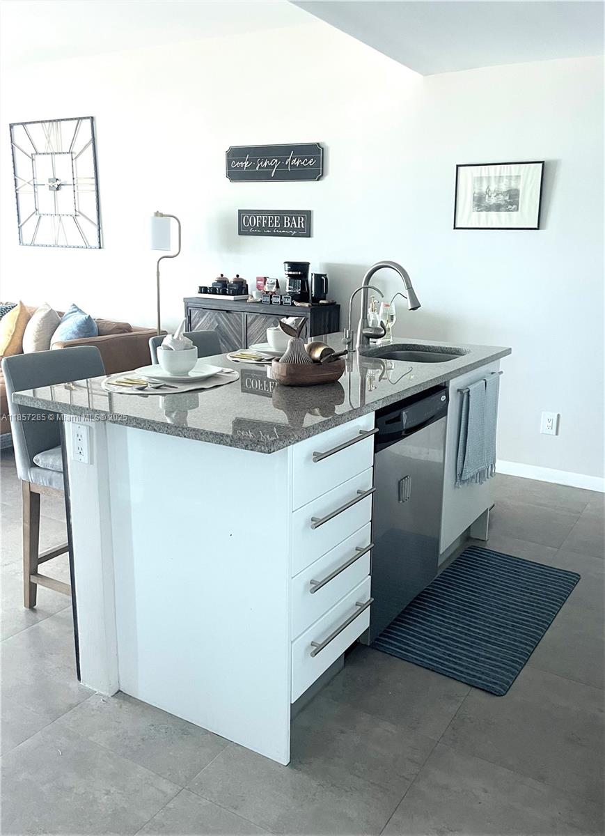 888 Biscayne Blvd # 4310