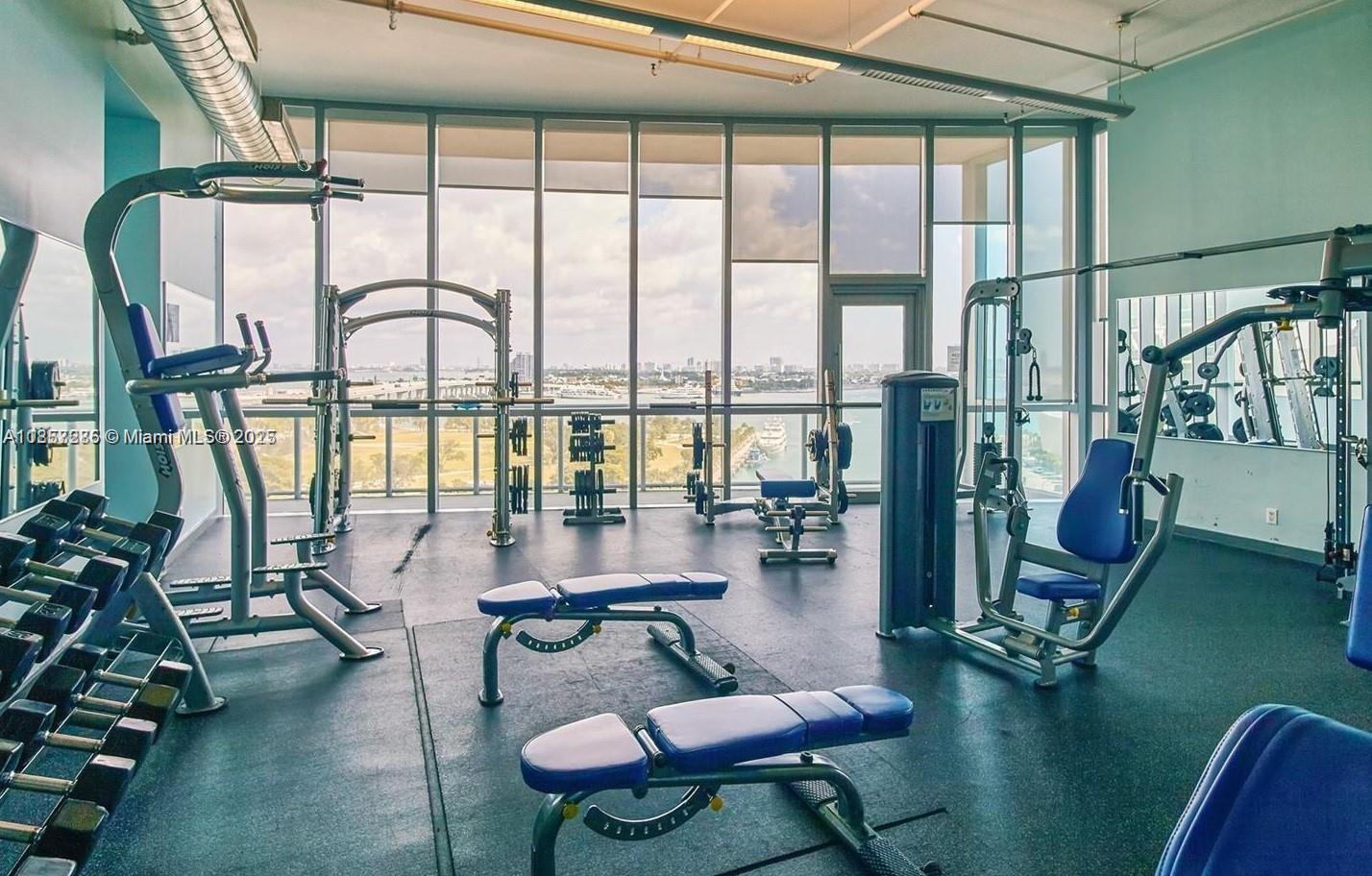 888 Biscayne Blvd # 4310