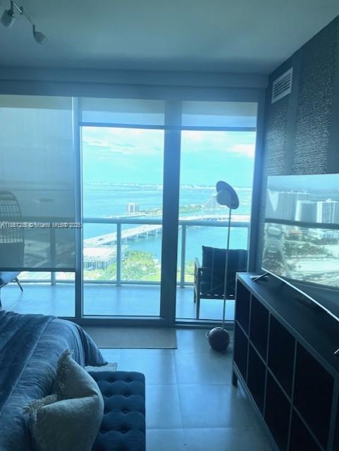 888 Biscayne Blvd # 4310