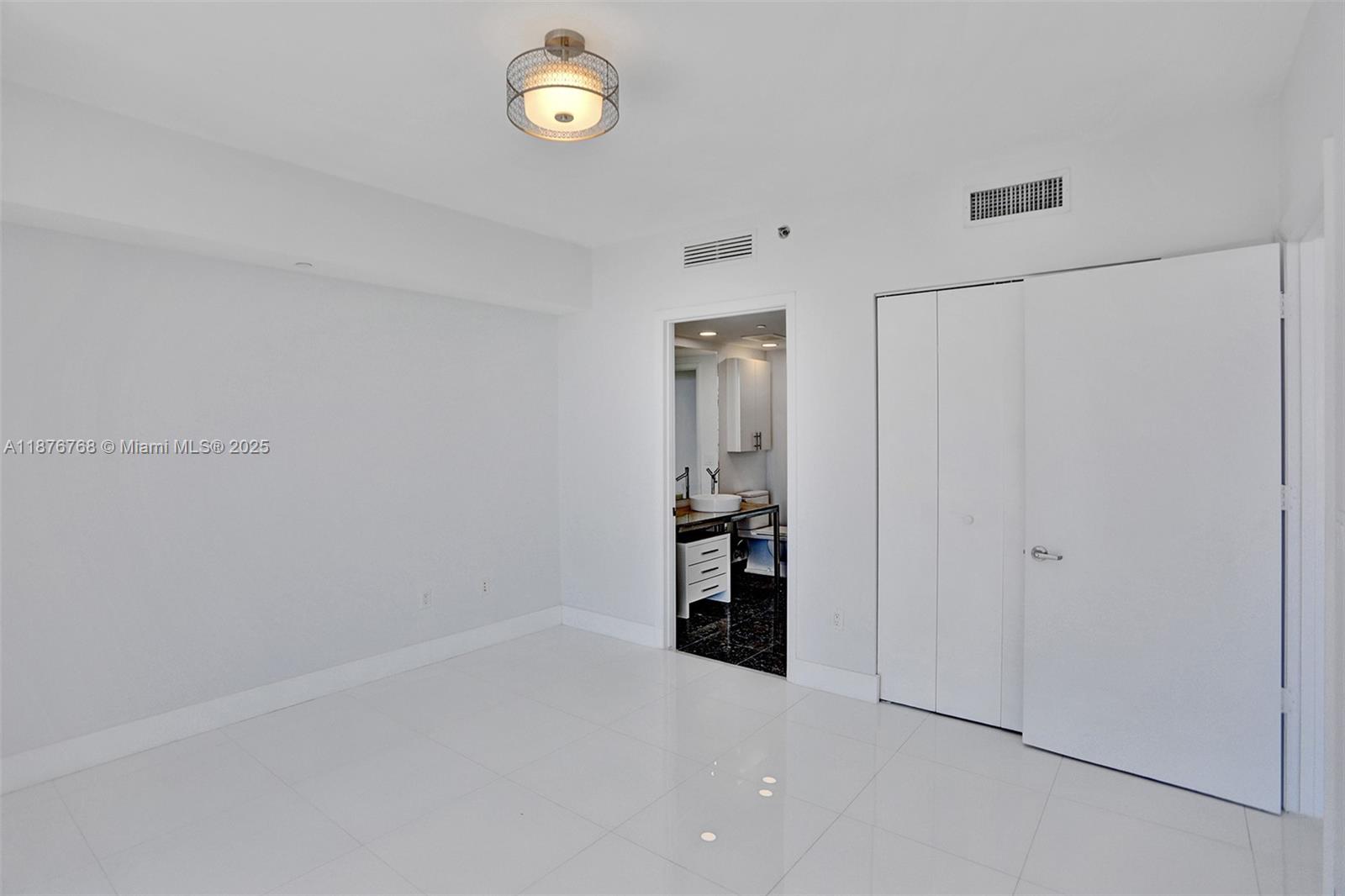 495 Brickell Ave # 4405