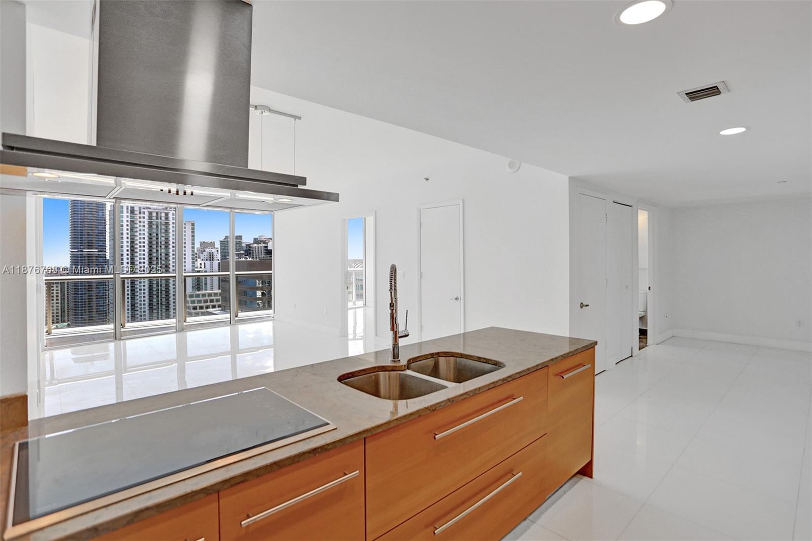 495 Brickell Ave # 4405