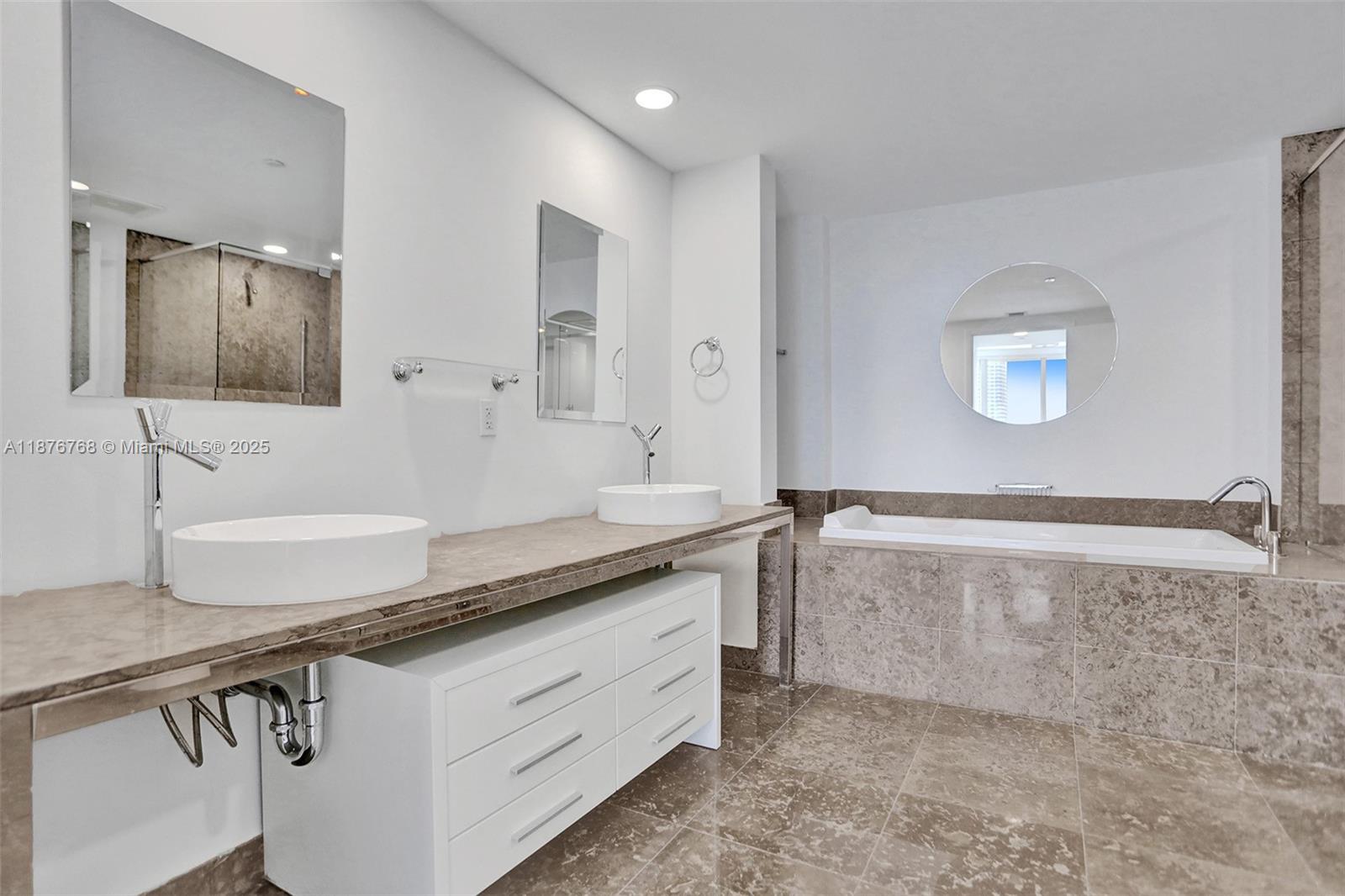 495 Brickell Ave # 4405