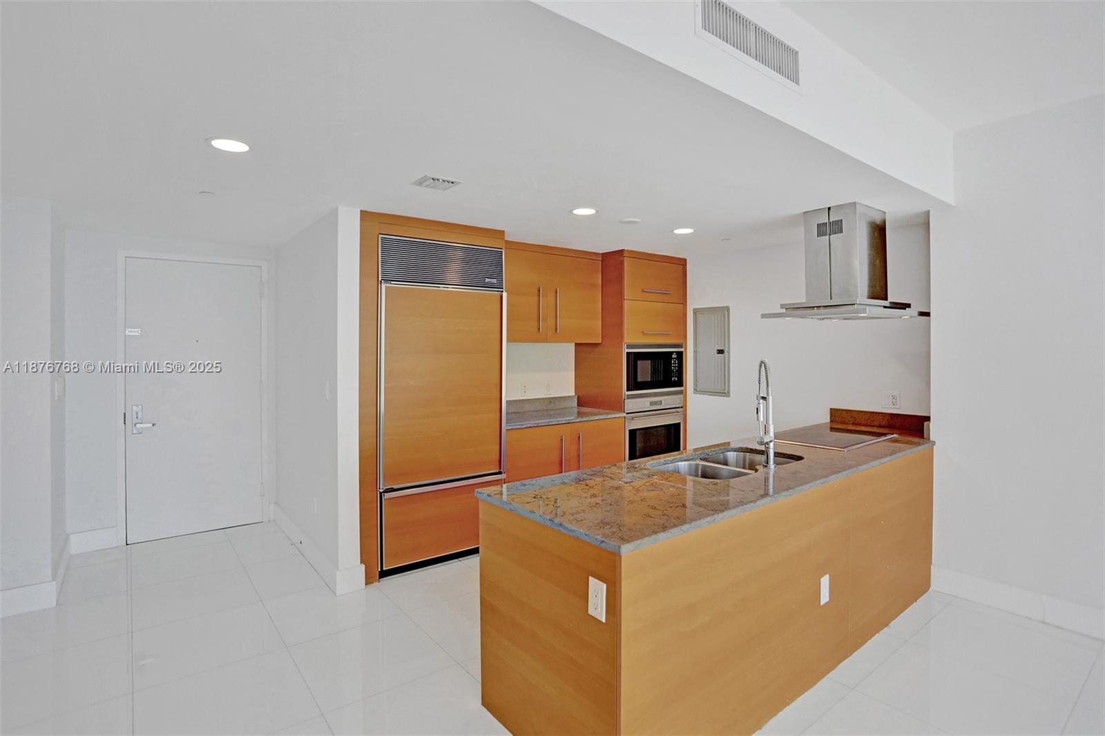 495 Brickell Ave # 4405