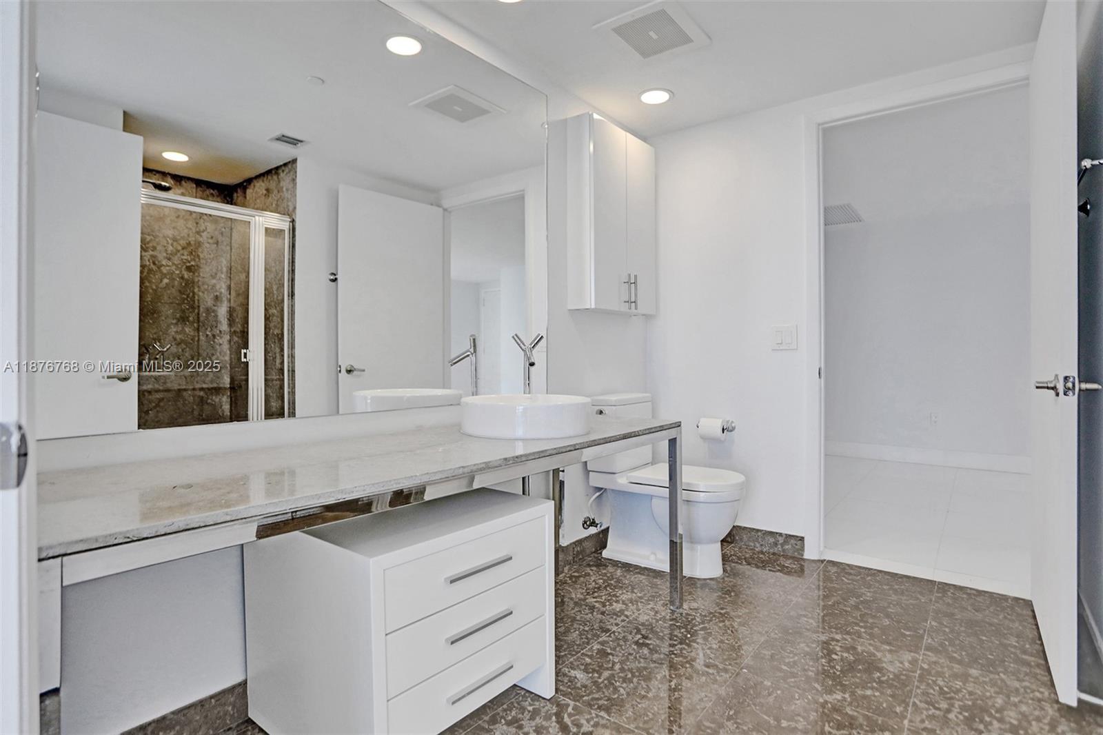 495 Brickell Ave # 4405