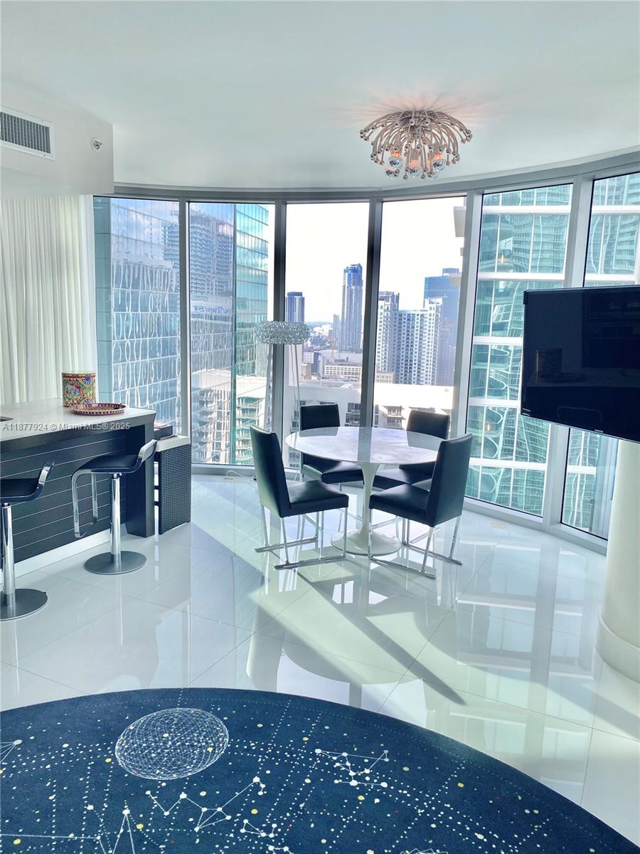 200 Biscayne Boulevard Way # 3801