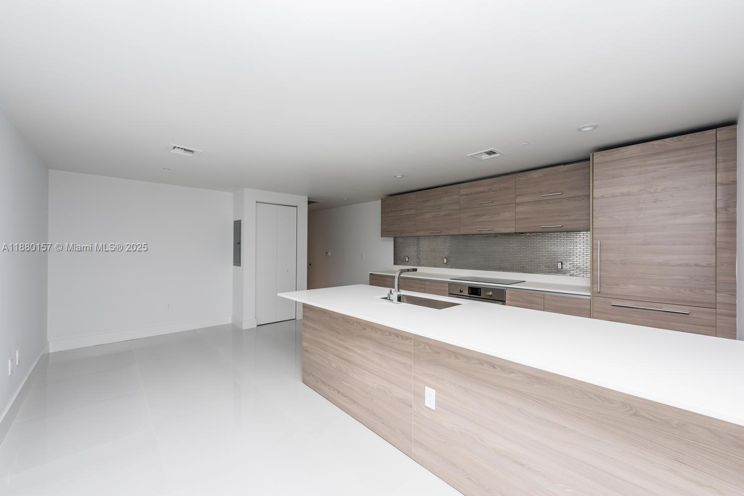 1300 S Miami Unit: 1810