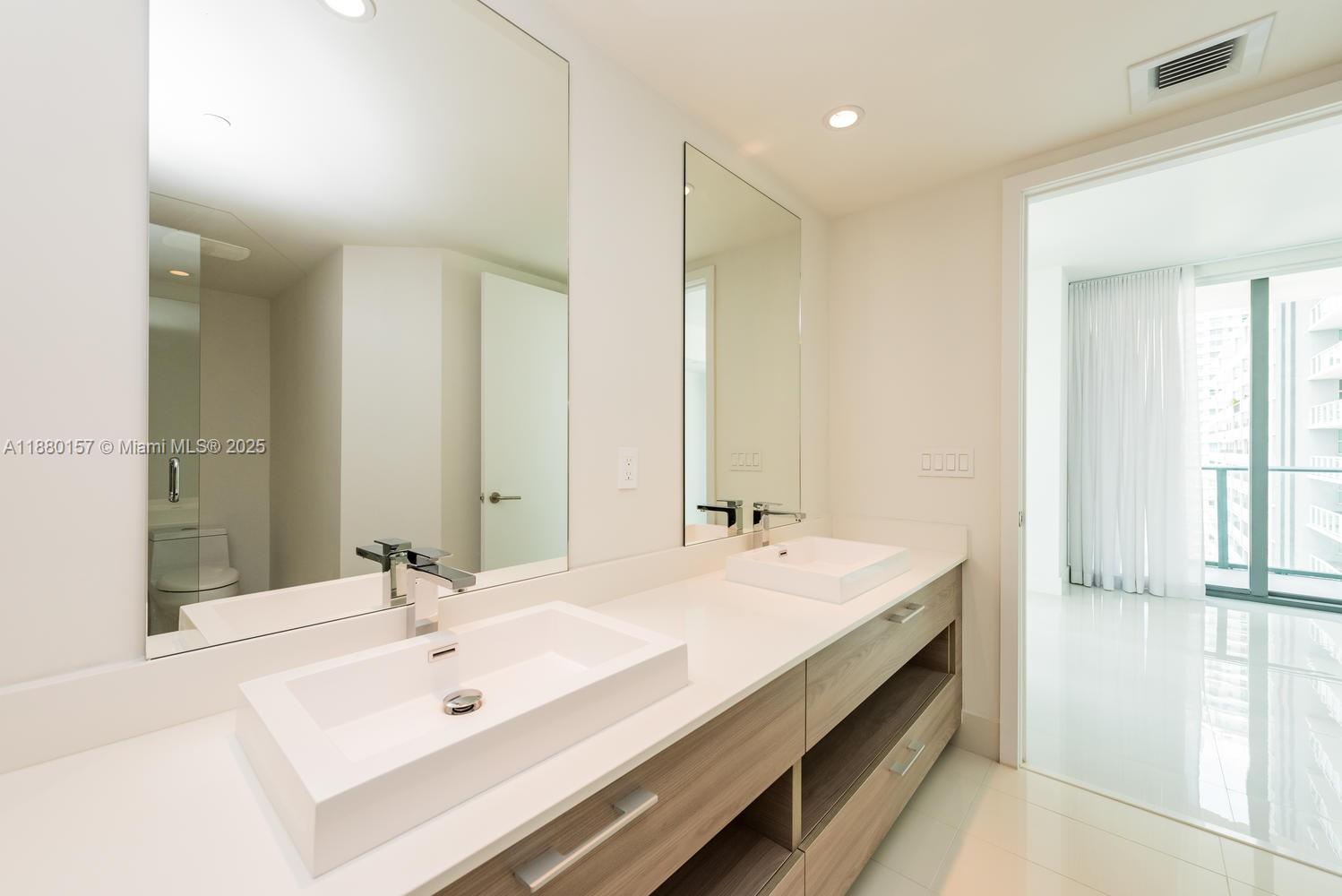 1300 S Miami Unit: 1810