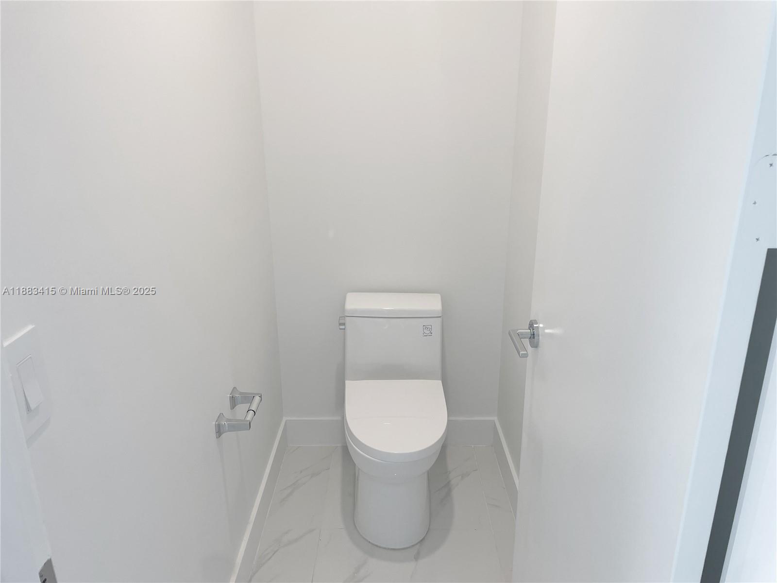 700 NE 24th St # 4706