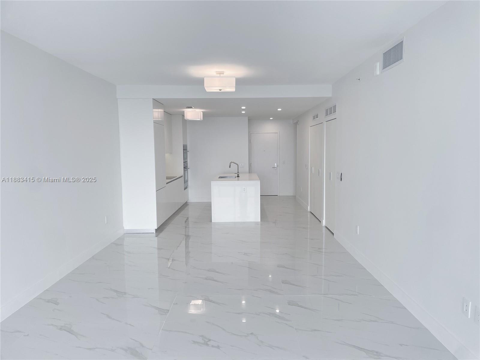 700 NE 24th St # 4706