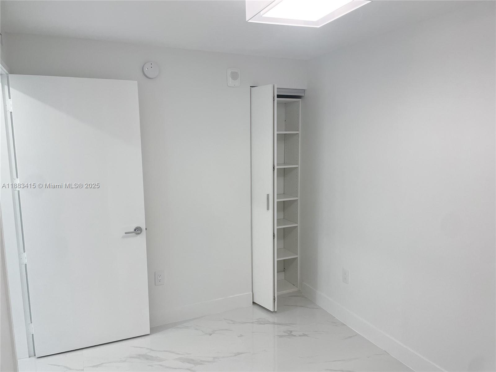 700 NE 24th St # 4706