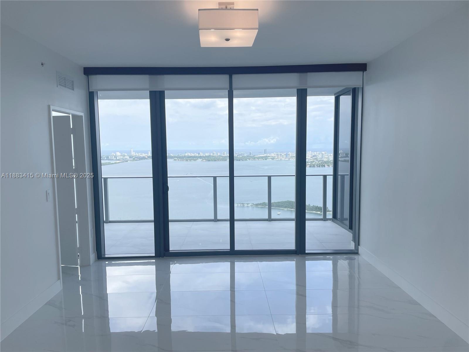 700 NE 24th St # 4706